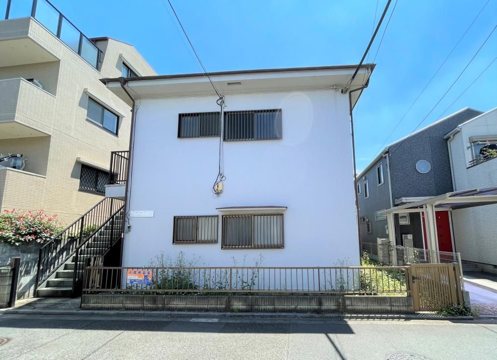 東京都武蔵野市境南町3丁目のアパートの建物外観