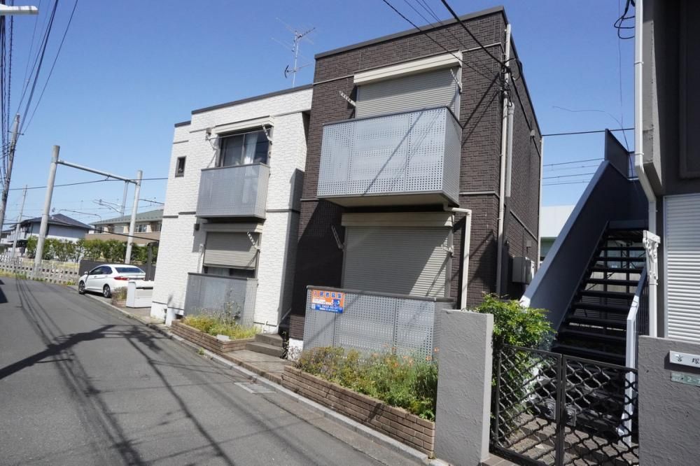 東京都武蔵野市境南町4丁目のアパートの建物外観