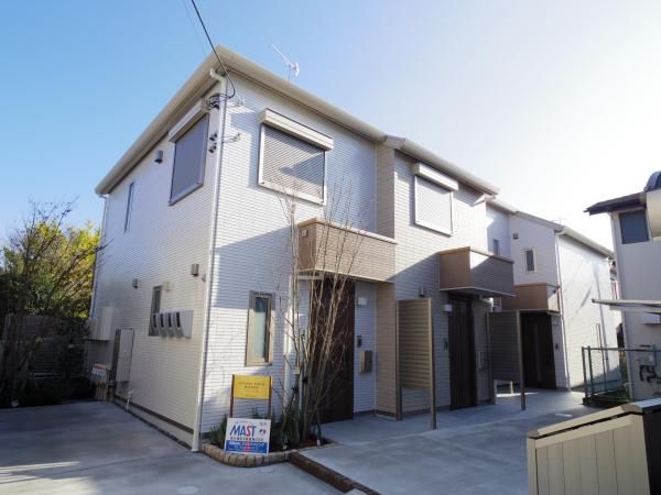 東京都三鷹市牟礼7丁目のアパートの建物外観