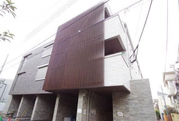 東京都武蔵野市西久保2丁目のマンションの建物外観