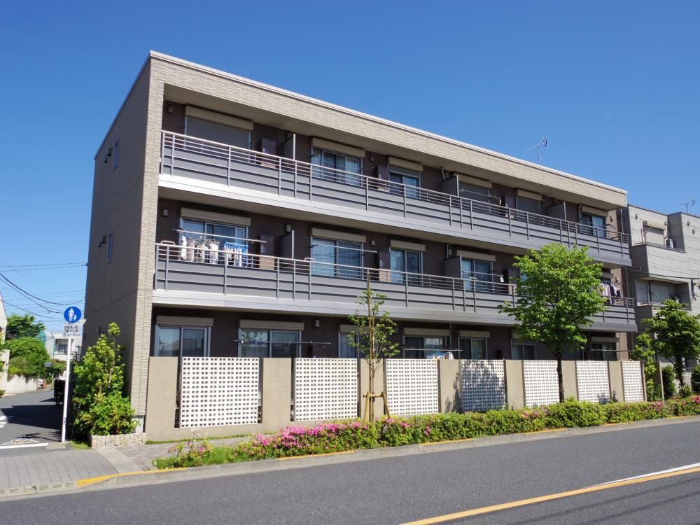 東京都武蔵野市境3丁目のマンションの建物外観