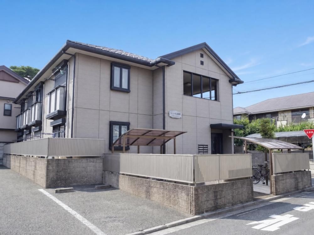 東京都武蔵野市境南町1丁目のハイツの建物外観