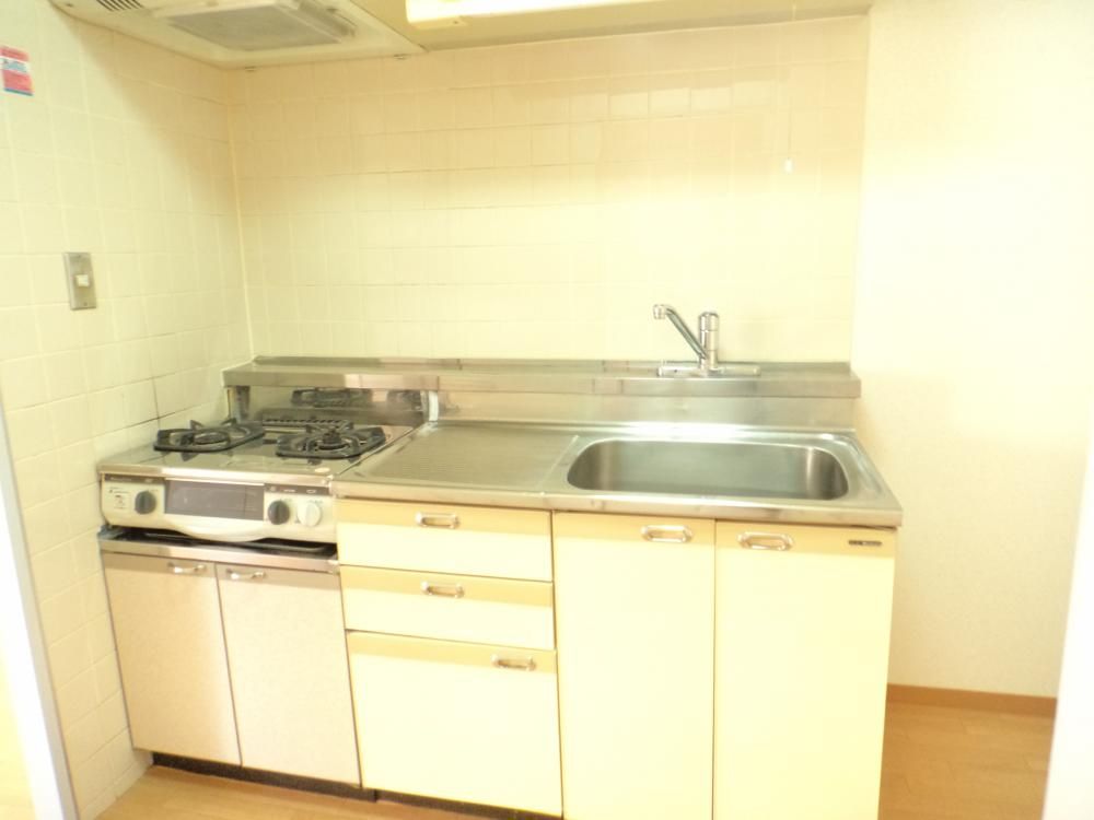 【キッチン】　2口コンロが料理時間の短縮に☆別室写真。